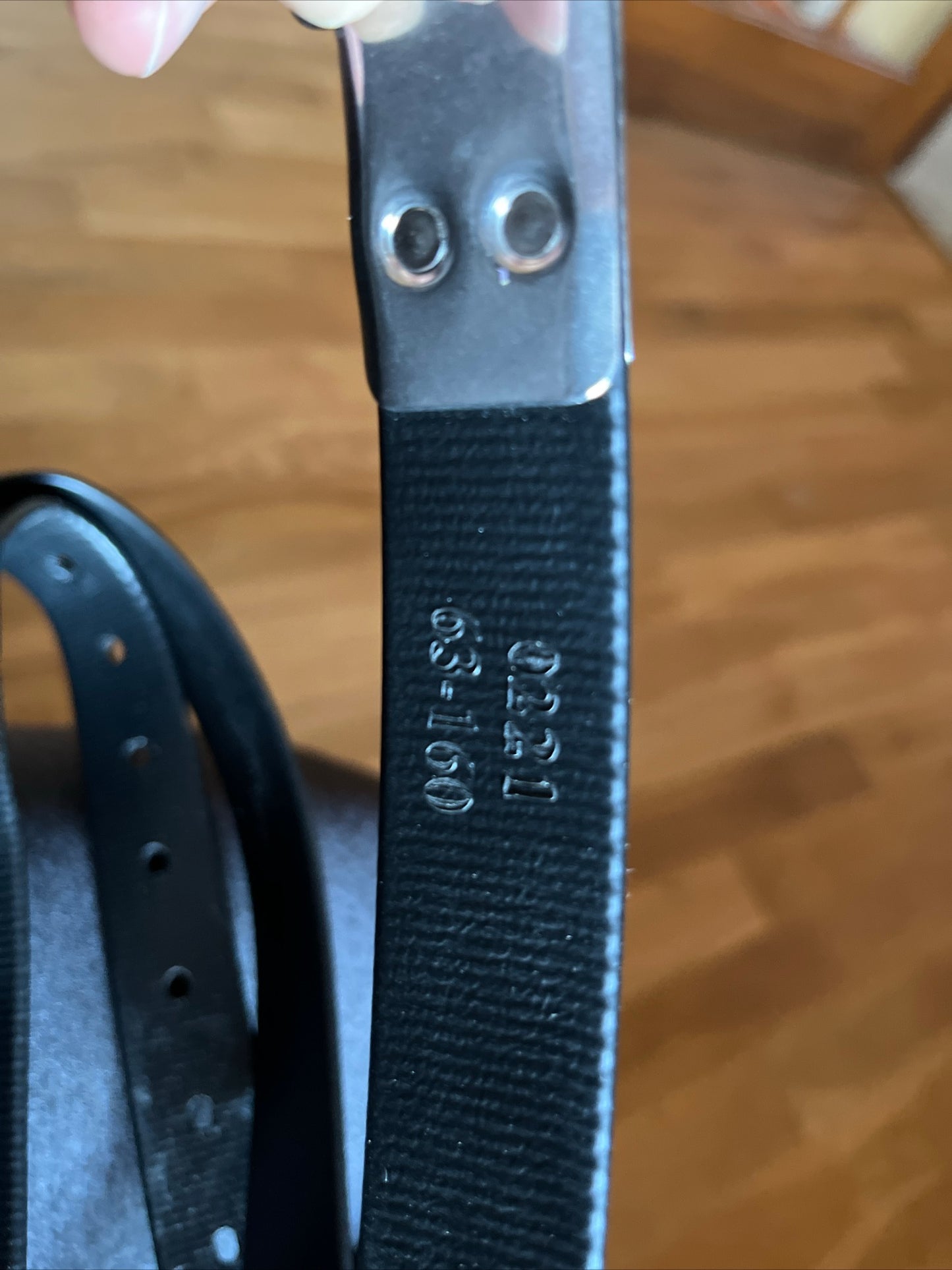 Wintec Synthetic Slimeline Stirrup Leathers 160cm Black