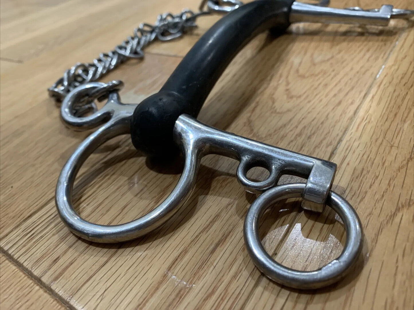 5.5 Inch Korsteel Hard Rubber Mullen Mouth Pelham Bit