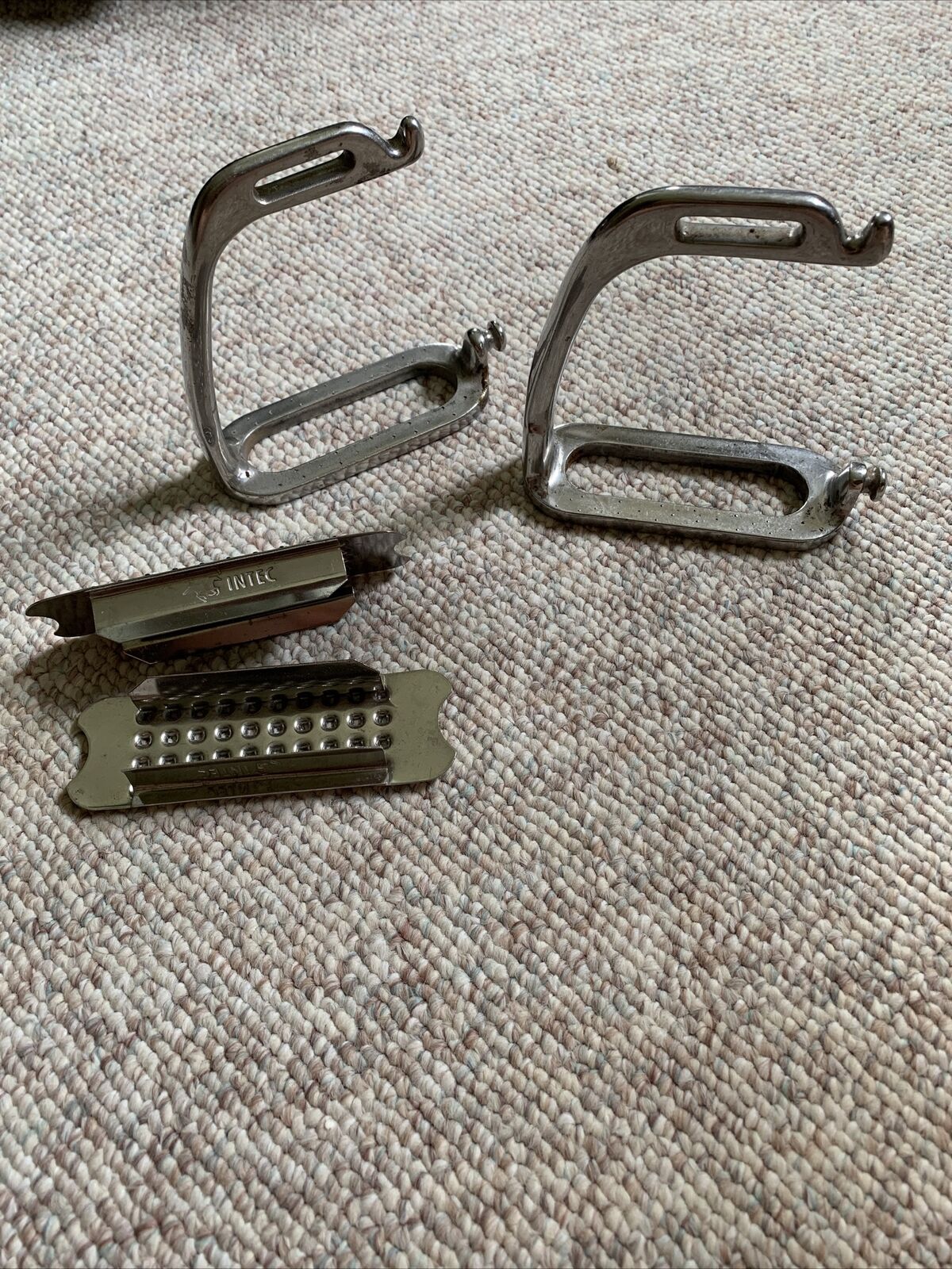4.5 inch Peacock Safety Stirrup Irons