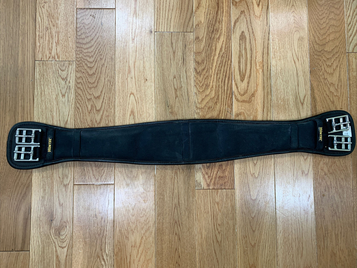 30 Inch Wintec Pro Chafeless Black Dressage Short Girth