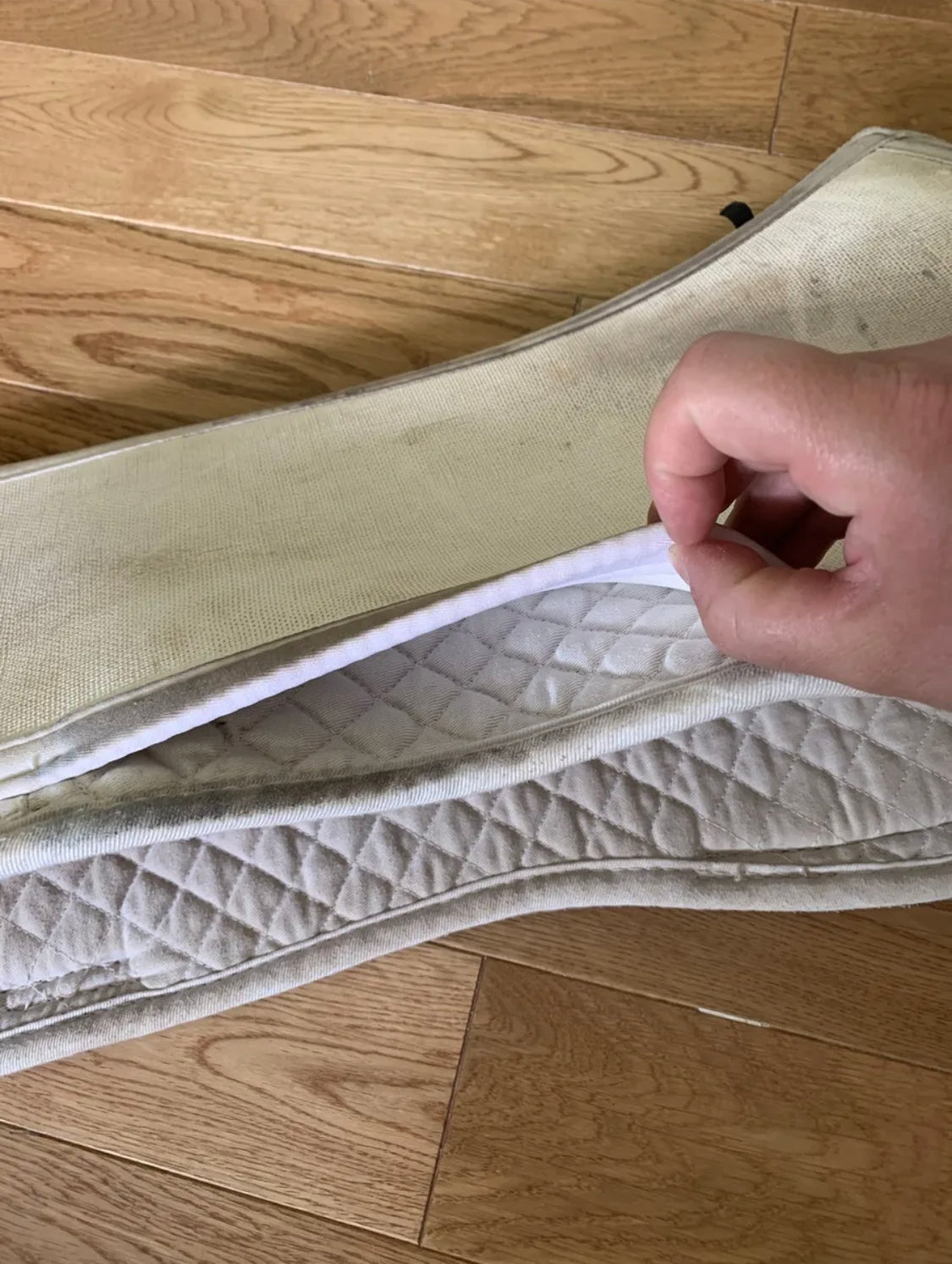 Ultra Thin Line Half Pad Large