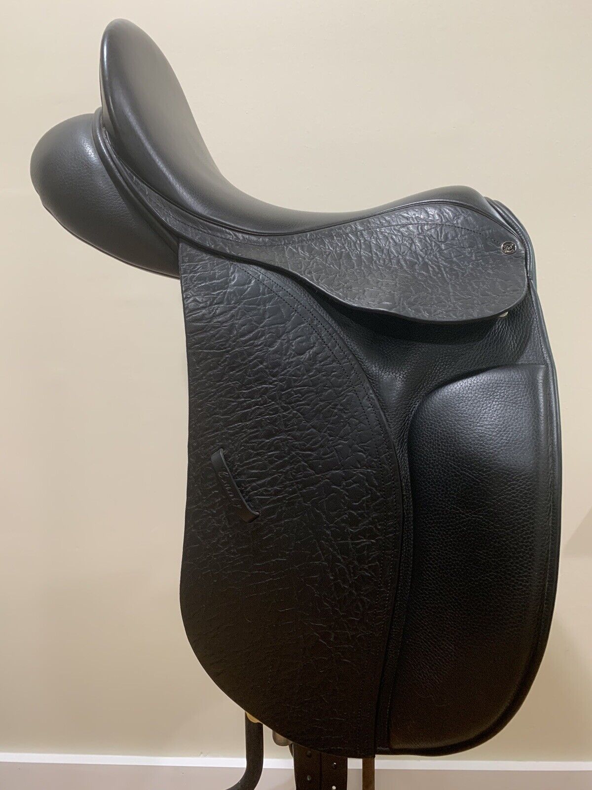 17 inch County Saddlery Connection Narrow Tree Dressage Saddle